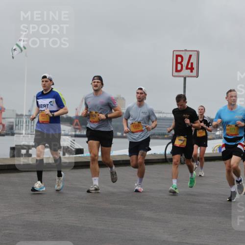 13.09.2026 - Kiel Lauf Andreas Tolksdorf http://msf.ph/oto/10456126 13.09.2026 11:56:45 Kiellinie 3193, 9931, 7878, 1315, 4, 375, 8017, 3880 meine-sportfotos.de