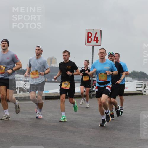 13.09.2026 - Kiel Lauf Andreas Tolksdorf http://msf.ph/oto/10456139 13.09.2026 11:56:46 Kiellinie 7878, 1315, 3880, 4, 8017, 1, 39, 375 meine-sportfotos.de