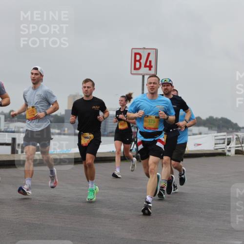 13.09.2026 - Kiel Lauf Andreas Tolksdorf http://msf.ph/oto/10456144 13.09.2026 11:56:46 Kiellinie 39, 7878, 1315, 4, 3880, 8017, 39, 375 meine-sportfotos.de