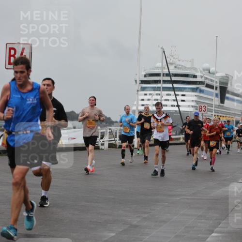 13.09.2026 - Kiel Lauf Andreas Tolksdorf http://msf.ph/oto/10456160 13.09.2026 11:56:48 Kiellinie 520, 1145, 3 meine-sportfotos.de