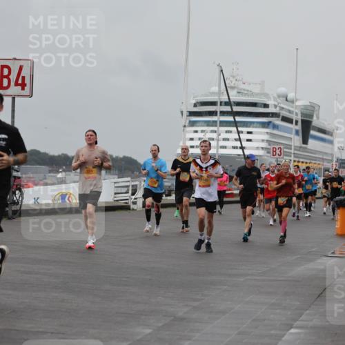 13.09.2026 - Kiel Lauf Andreas Tolksdorf http://msf.ph/oto/10456184 13.09.2026 11:56:49 Kiellinie 5283, 4, 324, 1145, 3 meine-sportfotos.de