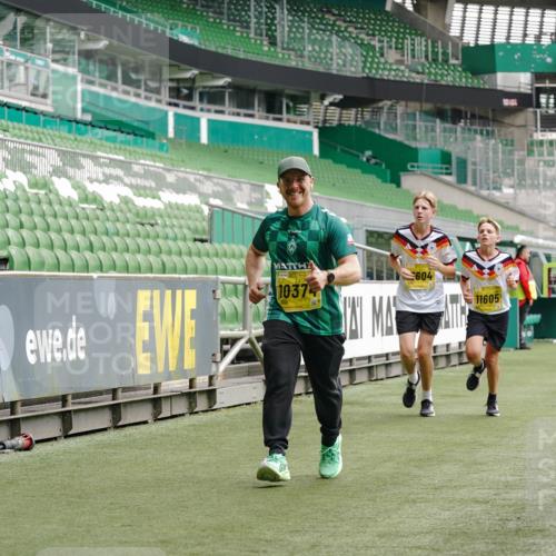 13.09.2026 - 21. swb-Marathon Bremen Michael Burmester http://msf.ph/oto/10456202 13.09.2026 10:33:05 Laufen im Stadion 10018, 10067, 10078, 10166, 10184, 10203, 10211, 10226, 10236, 10243, 10246, 10249, 10255, 10256, 10297, 10300, 10322, 10365, 10372, 10374, 10379, 10383, 10394, 10408, 10410, 10423, 10428, 10443, 10486, 10494, 10503, 10517, 10518, 10530, 10540, 10543, 10550, 10565, 10578, 10608, 10631, 10646, 10670, 10673, 10675, 10687, 10690, 10691, 10703, 10704, 10707, 10721, 10725, 10728, 10745, 10749, 10750, 10771, 10772, 10787, 10788, 10794, 10809 meine-sportfotos.de