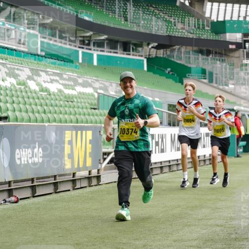 13.09.2026 - 21. swb-Marathon Bremen Michael Burmester http://msf.ph/oto/10456211 13.09.2026 10:33:05 Laufen im Stadion 10018, 10067, 10078, 10166, 10184, 10203, 10211, 10226, 10236, 10243, 10246, 10249, 10255, 10256, 10297, 10300, 10322, 10365, 10372, 10374, 10379, 10383, 10394, 10408, 10410, 10423, 10428, 10443, 10486, 10494, 10503, 10517, 10518, 10530, 10540, 10543, 10550, 10565, 10578, 10608, 10631, 10646, 10670, 10673, 10675, 10687, 10690, 10691, 10703, 10704, 10707, 10721, 10725, 10728, 10745, 10749, 10750, 10771, 10772, 10787, 10788, 10794, 10809 meine-sportfotos.de