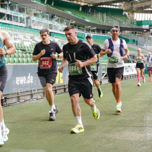 13.09.2026 - 21. swb-Marathon Bremen Michael Burmester http://msf.ph/oto/10456223 13.09.2026 12:53:22 Laufen im Stadion 102, 107, 145, 235, 313, 376, 472, 541, 560, 615, 616, 675, 683, 696, 740, 755, 792, 816, 827, 863, 982, 985, 987, 1033, 1056, 1076, 1207, 1232, 1252, 1297, 1419, 1433, 1445, 1468, 1492, 1528, 1542, 1551, 1646, 1664, 1704, 1707, 1814, 1955, 2007, 2008, 2043, 2055, 2203, 2280, 2350, 2362, 2401, 2422, 2454, 2480, 2498, 2499, 2623, 2701, 2767, 2820, 2858, 2882, 2913, 2971, 2997, 3085, 3149, 3236, 3336, 3362, 3413, 3448, 3566, 3830, 3899, 3988, 4283, 4475, 4605 meine-sportfotos.de