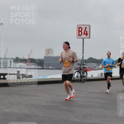 13.09.2026 - Kiel Lauf Andreas Tolksdorf http://msf.ph/oto/10456224 13.09.2026 11:56:51 Kiellinie 324, 4, 2270 meine-sportfotos.de