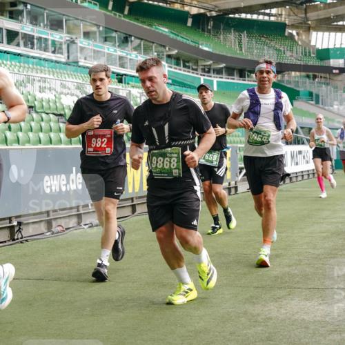 13.09.2026 - 21. swb-Marathon Bremen Michael Burmester http://msf.ph/oto/10456232 13.09.2026 12:53:22 Laufen im Stadion 102, 107, 145, 235, 313, 376, 472, 541, 560, 615, 616, 675, 683, 696, 740, 755, 792, 816, 827, 863, 982, 985, 987, 1033, 1056, 1076, 1207, 1232, 1252, 1297, 1419, 1433, 1445, 1468, 1492, 1528, 1542, 1551, 1646, 1664, 1704, 1707, 1814, 1955, 2007, 2008, 2043, 2055, 2203, 2280, 2350, 2362, 2401, 2422, 2454, 2480, 2498, 2499, 2623, 2701, 2767, 2820, 2858, 2882, 2913, 2971, 2997, 3085, 3149, 3236, 3336, 3362, 3413, 3448, 3566, 3830, 3899, 3988, 4283, 4475, 4605 meine-sportfotos.de