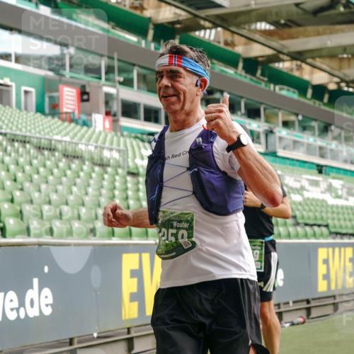 13.09.2026 - 21. swb-Marathon Bremen Michael Burmester http://msf.ph/oto/10456284 13.09.2026 12:53:24 Laufen im Stadion 102, 107, 145, 313, 376, 385, 472, 541, 560, 615, 616, 675, 683, 696, 740, 755, 792, 816, 827, 982, 985, 987, 1033, 1056, 1076, 1207, 1232, 1252, 1297, 1419, 1433, 1445, 1468, 1492, 1528, 1542, 1551, 1646, 1664, 1704, 1707, 1814, 1955, 2007, 2008, 2043, 2055, 2203, 2280, 2350, 2362, 2401, 2422, 2454, 2480, 2498, 2499, 2623, 2701, 2767, 2820, 2824, 2858, 2882, 2913, 2971, 2997, 3085, 3149, 3236, 3336, 3362, 3413, 3448, 3830, 3899, 3988, 4283, 4475, 4605 meine-sportfotos.de