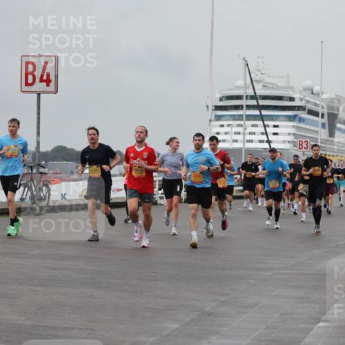 13.09.2026 - Kiel Lauf Andreas Tolksdorf http://msf.ph/oto/10456291 13.09.2026 11:56:56 Kiellinie 4, 10675, 2258, 3 meine-sportfotos.de