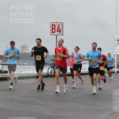 13.09.2026 - Kiel Lauf Andreas Tolksdorf http://msf.ph/oto/10456319 13.09.2026 11:56:57 Kiellinie 4, 2504, 10675, 2258, 10985 meine-sportfotos.de