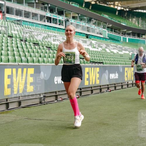 13.09.2026 - 21. swb-Marathon Bremen Michael Burmester http://msf.ph/oto/10456344 13.09.2026 12:53:27 Laufen im Stadion 102, 107, 145, 313, 376, 385, 472, 481, 541, 560, 615, 616, 675, 683, 696, 740, 755, 792, 816, 827, 982, 985, 987, 1033, 1056, 1076, 1207, 1232, 1252, 1297, 1419, 1433, 1445, 1468, 1492, 1528, 1542, 1551, 1631, 1646, 1664, 1704, 1707, 1814, 1955, 2007, 2008, 2043, 2055, 2203, 2280, 2350, 2362, 2401, 2422, 2454, 2480, 2498, 2499, 2623, 2701, 2767, 2820, 2824, 2858, 2882, 2913, 2971, 2997, 3054, 3085, 3149, 3236, 3336, 3362, 3413, 3448, 3830, 3899, 3988, 4283, 4475, 4605 meine-sportfotos.de