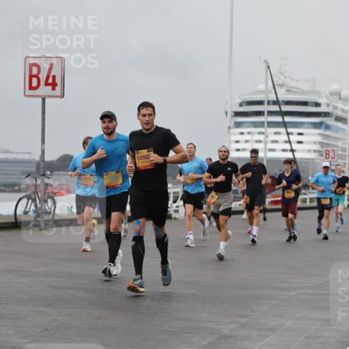 13.09.2026 - Kiel Lauf Andreas Tolksdorf http://msf.ph/oto/10456369 13.09.2026 11:57:01 Kiellinie 4, 9903, 10985, 3 meine-sportfotos.de