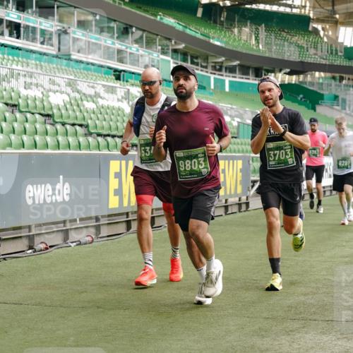 13.09.2026 - 21. swb-Marathon Bremen Michael Burmester http://msf.ph/oto/10456376 13.09.2026 12:53:28 Laufen im Stadion 102, 107, 145, 313, 376, 385, 472, 481, 541, 560, 615, 616, 666, 675, 683, 696, 740, 755, 792, 816, 827, 982, 985, 987, 1033, 1056, 1076, 1207, 1232, 1252, 1297, 1419, 1433, 1445, 1468, 1492, 1528, 1542, 1551, 1631, 1646, 1664, 1704, 1707, 1814, 1955, 2007, 2008, 2043, 2055, 2203, 2280, 2350, 2362, 2401, 2422, 2454, 2480, 2498, 2499, 2623, 2701, 2767, 2820, 2824, 2858, 2882, 2913, 2971, 2997, 3054, 3085, 3149, 3236, 3336, 3362, 3413, 3448, 3830, 3899, 3988, 4283, 4475, 4605 meine-sportfotos.de