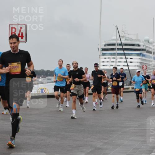13.09.2026 - Kiel Lauf Andreas Tolksdorf http://msf.ph/oto/10456385 13.09.2026 11:57:02 Kiellinie 0985, 4560, 3 meine-sportfotos.de