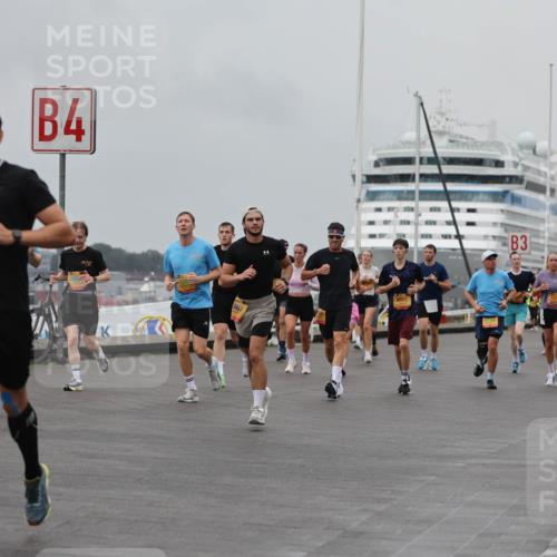 13.09.2026 - Kiel Lauf Andreas Tolksdorf http://msf.ph/oto/10456391 13.09.2026 11:57:02 Kiellinie 10989, 4, 2083, 3 meine-sportfotos.de
