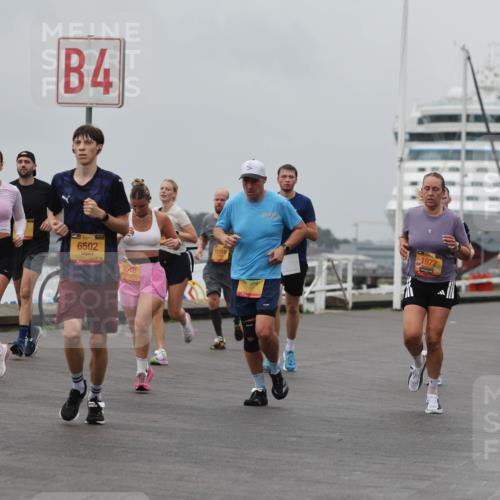13.09.2026 - Kiel Lauf Andreas Tolksdorf http://msf.ph/oto/10456445 13.09.2026 11:57:07 Kiellinie 4, 6502, 12518, 1972, 3 meine-sportfotos.de