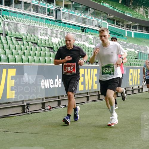 13.09.2026 - 21. swb-Marathon Bremen Michael Burmester http://msf.ph/oto/10456453 13.09.2026 12:53:31 Laufen im Stadion 102, 107, 145, 189, 313, 376, 385, 472, 481, 541, 560, 615, 616, 666, 675, 683, 696, 740, 755, 792, 816, 827, 982, 985, 987, 1033, 1056, 1076, 1207, 1232, 1252, 1297, 1419, 1433, 1445, 1468, 1528, 1542, 1551, 1631, 1646, 1658, 1664, 1704, 1707, 1814, 2007, 2043, 2055, 2203, 2280, 2350, 2362, 2401, 2422, 2454, 2480, 2498, 2499, 2623, 2701, 2767, 2820, 2824, 2858, 2882, 2913, 2962, 2971, 2997, 3054, 3085, 3149, 3236, 3336, 3362, 3413, 3448, 3830, 3988, 4283, 4475, 4605 meine-sportfotos.de