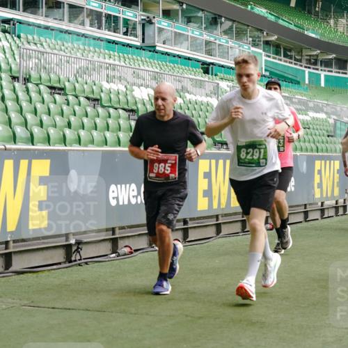13.09.2026 - 21. swb-Marathon Bremen Michael Burmester http://msf.ph/oto/10456462 13.09.2026 12:53:31 Laufen im Stadion 102, 107, 145, 189, 313, 376, 385, 472, 481, 541, 560, 615, 616, 666, 675, 683, 696, 740, 755, 792, 816, 827, 982, 985, 987, 1033, 1056, 1076, 1207, 1232, 1252, 1297, 1419, 1433, 1445, 1468, 1528, 1542, 1551, 1631, 1646, 1658, 1664, 1704, 1707, 1814, 2007, 2043, 2055, 2203, 2280, 2350, 2362, 2401, 2422, 2454, 2480, 2498, 2499, 2623, 2701, 2767, 2820, 2824, 2858, 2882, 2913, 2962, 2971, 2997, 3054, 3085, 3149, 3236, 3336, 3362, 3413, 3448, 3830, 3988, 4283, 4475, 4605 meine-sportfotos.de