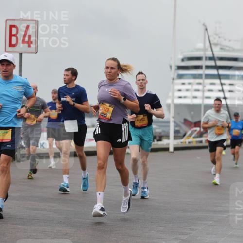 13.09.2026 - Kiel Lauf Andreas Tolksdorf http://msf.ph/oto/10456487 13.09.2026 11:57:09 Kiellinie 4, 2518, 1972, 6342, 3 meine-sportfotos.de