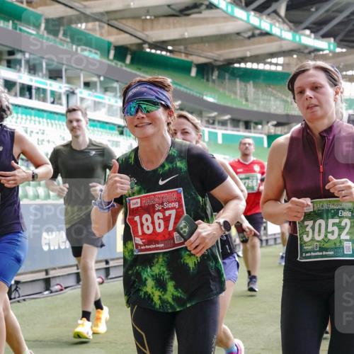 13.09.2026 - 21. swb-Marathon Bremen Michael Burmester http://msf.ph/oto/10456493 13.09.2026 13:11:18 Laufen im Stadion 265, 373, 581, 703, 843, 869, 984, 1113, 1180, 1226, 1435, 1738, 1849, 1851, 1855, 1867, 1894, 1936, 1952, 1967, 2202, 2248, 2268, 2281, 2284, 2299, 2330, 2333, 2339, 2342, 2353, 2375, 2426, 2432, 2443, 2530, 2531, 2553, 2589, 2654, 2659, 2669, 2673, 2682, 2714, 2784, 2785, 2804, 2819, 2822, 2836, 2850, 2907, 2920, 2932, 2976, 3026, 3027, 3063, 3079, 3082, 3086, 3089, 3122, 3159, 3174, 3207, 3208, 3308, 3328, 3349, 3352, 3370, 3409, 3410, 3470, 3549, 551 meine-sportfotos.de