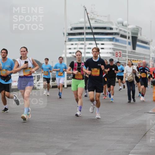 13.09.2026 - Kiel Lauf Andreas Tolksdorf http://msf.ph/oto/10456548 13.09.2026 11:57:23 Kiellinie 4, 8698, 3171, 2866, 3 meine-sportfotos.de