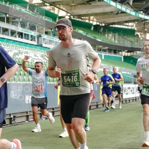 13.09.2026 - 21. swb-Marathon Bremen Michael Burmester http://msf.ph/oto/10456599 13.09.2026 12:53:34 Laufen im Stadion 102, 107, 145, 189, 313, 376, 385, 472, 481, 541, 560, 615, 616, 666, 675, 683, 696, 740, 755, 792, 816, 827, 982, 985, 987, 1033, 1056, 1076, 1207, 1232, 1252, 1297, 1419, 1433, 1445, 1468, 1528, 1542, 1551, 1631, 1646, 1658, 1664, 1704, 1707, 1814, 2007, 2043, 2055, 2203, 2280, 2350, 2362, 2401, 2422, 2454, 2480, 2498, 2499, 2623, 2701, 2767, 2820, 2824, 2858, 2882, 2913, 2962, 2971, 2997, 3054, 3085, 3149, 3236, 3336, 3357, 3362, 3413, 3448, 3830, 3988, 4283, 4475, 4605 meine-sportfotos.de