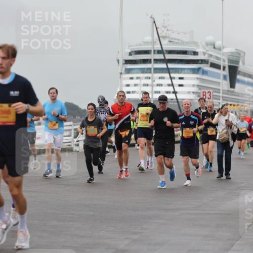 13.09.2026 - Kiel Lauf Andreas Tolksdorf http://msf.ph/oto/10456633 13.09.2026 11:57:26 Kiellinie 4, 2066, 10829, 9962, 3 meine-sportfotos.de