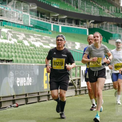 13.09.2026 - 21. swb-Marathon Bremen Michael Burmester http://msf.ph/oto/10456648 13.09.2026 10:33:18 Laufen im Stadion 10018, 10067, 10078, 10166, 10184, 10203, 10211, 10226, 10236, 10240, 10243, 10246, 10249, 10255, 10256, 10297, 10300, 10322, 10355, 10365, 10372, 10374, 10379, 10383, 10394, 10408, 10410, 10423, 10428, 10443, 10486, 10494, 10503, 10517, 10518, 10530, 10540, 10550, 10565, 10578, 10604, 10646, 10668, 10670, 10673, 10675, 10687, 10690, 10691, 10699, 10703, 10707, 10721, 10728, 10745, 10749, 10750, 10771, 10772, 10787, 10788, 10794, 10809, 10857 meine-sportfotos.de