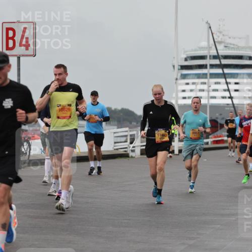 13.09.2026 - Kiel Lauf Andreas Tolksdorf http://msf.ph/oto/10456723 13.09.2026 11:57:31 Kiellinie 4, 10829, 11483, 8957, 3 meine-sportfotos.de