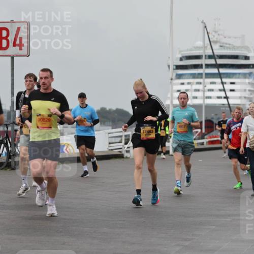 13.09.2026 - Kiel Lauf Andreas Tolksdorf http://msf.ph/oto/10456735 13.09.2026 11:57:31 Kiellinie 4, 128, 10829, 11483, 8957, 3 meine-sportfotos.de