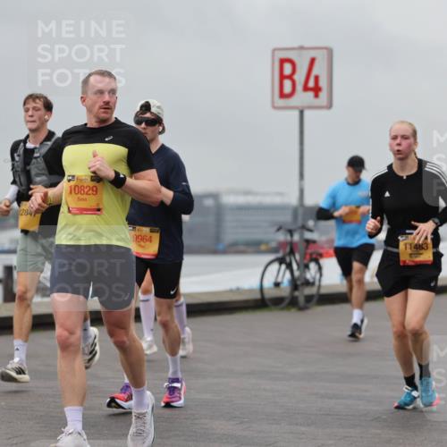 13.09.2026 - Kiel Lauf Andreas Tolksdorf http://msf.ph/oto/10456779 13.09.2026 11:57:33 Kiellinie 1284, 48, 10829, 4, 9964, 11483, 8967 meine-sportfotos.de