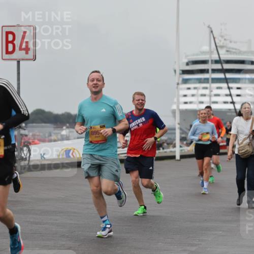 13.09.2026 - Kiel Lauf Andreas Tolksdorf http://msf.ph/oto/10456808 13.09.2026 11:57:34 Kiellinie 4, 11483, 38, 8957, 2025, 3 meine-sportfotos.de