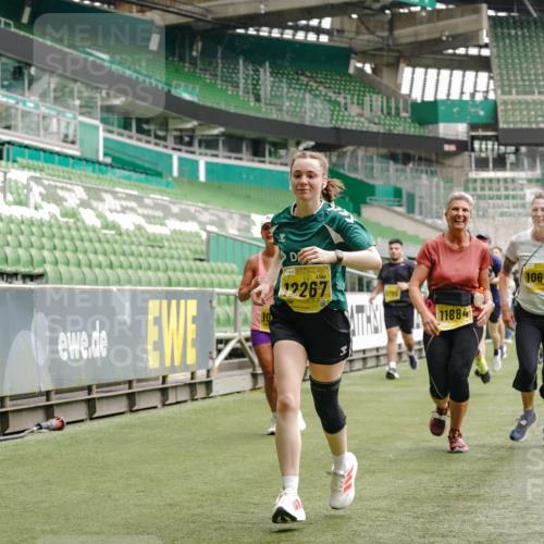 13.09.2026 - 21. swb-Marathon Bremen Michael Burmester http://msf.ph/oto/10456951 13.09.2026 10:33:24 Laufen im Stadion 10018, 10067, 10078, 10166, 10177, 10184, 10203, 10211, 10226, 10236, 10240, 10243, 10246, 10249, 10254, 10256, 10297, 10300, 10322, 10355, 10365, 10372, 10374, 10379, 10383, 10394, 10408, 10410, 10415, 10423, 10428, 10443, 10486, 10494, 10517, 10518, 10530, 10540, 10550, 10565, 10578, 10604, 10646, 10668, 10670, 10673, 10675, 10687, 10690, 10691, 10699, 10703, 10707, 10721, 10728, 10745, 10749, 10750, 10771, 10772, 10787, 10788, 10794, 10809, 10857 meine-sportfotos.de