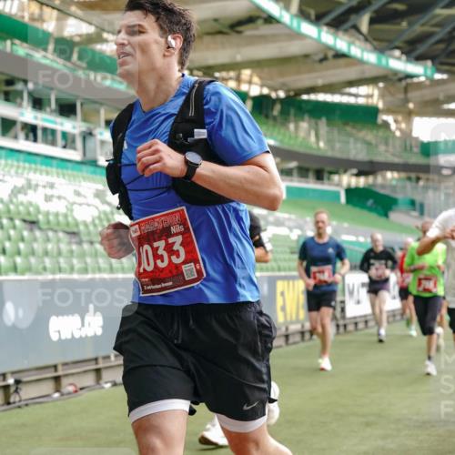 13.09.2026 - 21. swb-Marathon Bremen Michael Burmester http://msf.ph/oto/10456974 13.09.2026 12:53:42 Laufen im Stadion 102, 107, 145, 161, 189, 313, 376, 385, 461, 472, 481, 541, 560, 615, 616, 666, 675, 683, 696, 740, 755, 792, 816, 827, 982, 985, 987, 1033, 1056, 1076, 1207, 1252, 1297, 1419, 1433, 1445, 1468, 1528, 1542, 1551, 1631, 1646, 1658, 1664, 1704, 1707, 1814, 2007, 2043, 2055, 2203, 2280, 2350, 2362, 2401, 2422, 2454, 2480, 2498, 2499, 2623, 2701, 2767, 2820, 2824, 2858, 2882, 2913, 2962, 2971, 2997, 3054, 3085, 3149, 3236, 3336, 3357, 3362, 3413, 3448, 4283, 4605 meine-sportfotos.de