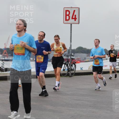13.09.2026 - Kiel Lauf Andreas Tolksdorf http://msf.ph/oto/10457065 13.09.2026 11:58:07 Kiellinie 3638, 9668, 3438, 4, 11601, 1189 meine-sportfotos.de