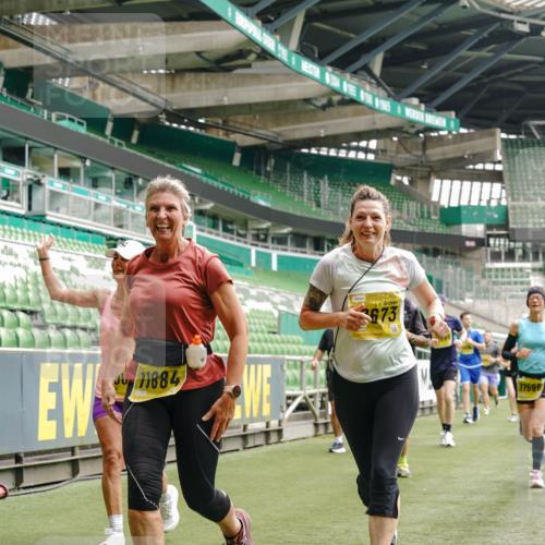 13.09.2026 - 21. swb-Marathon Bremen Michael Burmester http://msf.ph/oto/10457103 13.09.2026 10:33:26 Laufen im Stadion 10018, 10067, 10078, 10166, 10177, 10184, 10203, 10211, 10226, 10236, 10240, 10243, 10246, 10249, 10254, 10256, 10297, 10300, 10322, 10355, 10365, 10372, 10374, 10379, 10383, 10394, 10408, 10410, 10415, 10423, 10428, 10443, 10460, 10486, 10494, 10517, 10518, 10530, 10540, 10550, 10565, 10578, 10604, 10646, 10668, 10670, 10673, 10675, 10687, 10690, 10691, 10699, 10703, 10707, 10721, 10728, 10745, 10749, 10750, 10771, 10772, 10787, 10788, 10794, 10809, 10857 meine-sportfotos.de