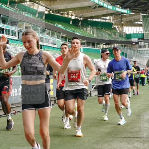 13.09.2026 - 21. swb-Marathon Bremen Michael Burmester http://msf.ph/oto/10457280 13.09.2026 12:53:50 Laufen im Stadion 102, 145, 161, 189, 313, 376, 385, 461, 472, 481, 541, 560, 615, 616, 666, 675, 683, 696, 740, 755, 792, 816, 827, 982, 985, 987, 1033, 1053, 1056, 1076, 1207, 1252, 1297, 1419, 1433, 1445, 1468, 1528, 1542, 1551, 1631, 1646, 1658, 1664, 1704, 1707, 1814, 2007, 2043, 2055, 2203, 2280, 2350, 2362, 2401, 2422, 2454, 2480, 2499, 2623, 2701, 2767, 2801, 2820, 2824, 2858, 2882, 2913, 2962, 2971, 2997, 3012, 3054, 3149, 3206, 3236, 3357, 3362, 3413, 3448, 4605 meine-sportfotos.de