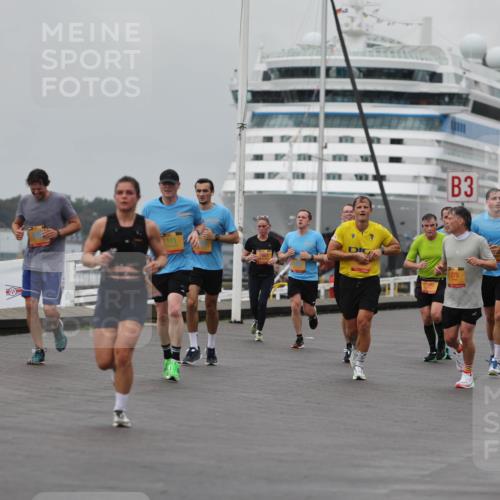 13.09.2026 - Kiel Lauf Andreas Tolksdorf http://msf.ph/oto/10457282 13.09.2026 11:58:18 Kiellinie 161, 3, 7951, 275, 9597, 81 meine-sportfotos.de