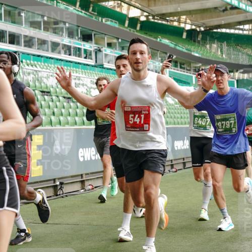 13.09.2026 - 21. swb-Marathon Bremen Michael Burmester http://msf.ph/oto/10457308 13.09.2026 12:53:50 Laufen im Stadion 102, 145, 161, 189, 313, 376, 385, 461, 472, 481, 541, 560, 615, 616, 666, 675, 683, 696, 740, 755, 792, 816, 827, 982, 985, 987, 1033, 1053, 1056, 1076, 1207, 1252, 1297, 1419, 1433, 1445, 1468, 1528, 1542, 1551, 1631, 1646, 1658, 1664, 1704, 1707, 1814, 2007, 2043, 2055, 2203, 2280, 2350, 2362, 2401, 2422, 2454, 2480, 2499, 2623, 2701, 2767, 2801, 2820, 2824, 2858, 2882, 2913, 2962, 2971, 2997, 3012, 3054, 3149, 3206, 3236, 3357, 3362, 3413, 3448, 4605 meine-sportfotos.de