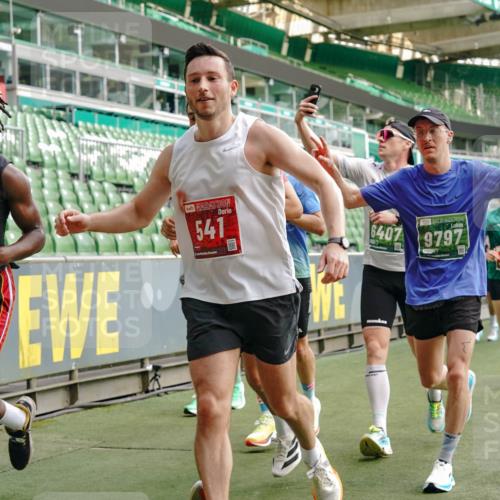 13.09.2026 - 21. swb-Marathon Bremen Michael Burmester http://msf.ph/oto/10457329 13.09.2026 12:53:51 Laufen im Stadion 102, 145, 161, 189, 313, 376, 385, 461, 472, 481, 541, 560, 615, 616, 666, 675, 683, 696, 740, 755, 792, 816, 827, 982, 985, 987, 1033, 1053, 1056, 1076, 1207, 1252, 1297, 1419, 1433, 1445, 1468, 1528, 1542, 1551, 1631, 1646, 1658, 1664, 1704, 1707, 1814, 2007, 2043, 2055, 2203, 2280, 2350, 2362, 2401, 2422, 2454, 2480, 2499, 2623, 2701, 2767, 2801, 2820, 2824, 2858, 2882, 2913, 2962, 2971, 2997, 3012, 3054, 3149, 3206, 3236, 3357, 3362, 3413, 4605 meine-sportfotos.de