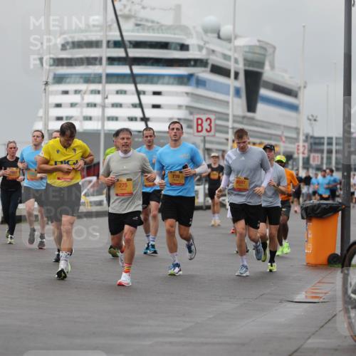 13.09.2026 - Kiel Lauf Andreas Tolksdorf http://msf.ph/oto/10457340 13.09.2026 11:58:20 Kiellinie 7951, 3, 275, 739, 9597 meine-sportfotos.de