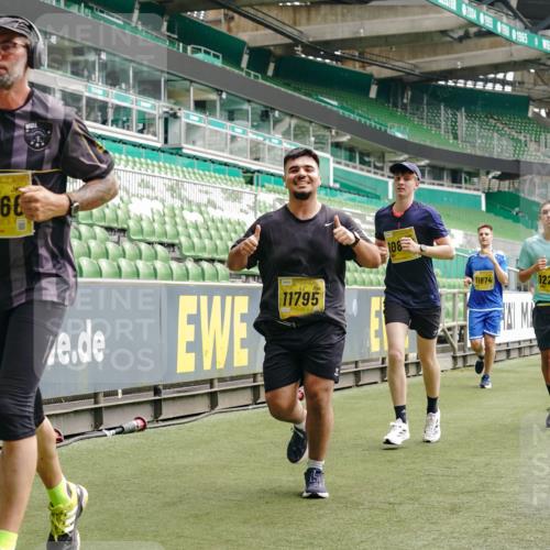 13.09.2026 - 21. swb-Marathon Bremen Michael Burmester http://msf.ph/oto/10457350 13.09.2026 10:33:30 Laufen im Stadion 10018, 10067, 10078, 10166, 10177, 10184, 10203, 10211, 10226, 10236, 10240, 10243, 10246, 10249, 10254, 10256, 10297, 10300, 10322, 10355, 10365, 10372, 10374, 10379, 10383, 10394, 10408, 10410, 10415, 10423, 10428, 10460, 10486, 10494, 10517, 10518, 10530, 10550, 10565, 10578, 10604, 10646, 10668, 10670, 10673, 10675, 10687, 10690, 10691, 10699, 10700, 10707, 10721, 10728, 10745, 10749, 10750, 10771, 10772, 10787, 10788, 10794, 10809, 10857, 11126 meine-sportfotos.de