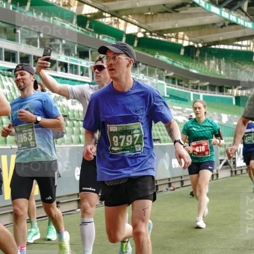 13.09.2026 - 21. swb-Marathon Bremen Michael Burmester http://msf.ph/oto/10457362 13.09.2026 12:53:51 Laufen im Stadion 102, 145, 161, 189, 313, 376, 385, 461, 472, 481, 541, 560, 615, 616, 666, 675, 683, 696, 740, 755, 792, 816, 827, 982, 985, 987, 1033, 1053, 1056, 1076, 1207, 1252, 1297, 1419, 1433, 1445, 1468, 1528, 1542, 1551, 1631, 1646, 1658, 1664, 1704, 1707, 1814, 2007, 2043, 2055, 2203, 2280, 2350, 2362, 2401, 2422, 2454, 2480, 2499, 2623, 2701, 2767, 2801, 2820, 2824, 2858, 2882, 2913, 2962, 2971, 2997, 3012, 3054, 3149, 3206, 3236, 3357, 3362, 3413, 4605 meine-sportfotos.de
