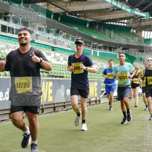 13.09.2026 - 21. swb-Marathon Bremen Michael Burmester http://msf.ph/oto/10457366 13.09.2026 10:33:31 Laufen im Stadion 10018, 10067, 10078, 10166, 10177, 10184, 10203, 10211, 10226, 10236, 10240, 10243, 10246, 10249, 10254, 10256, 10297, 10300, 10322, 10355, 10365, 10372, 10374, 10379, 10383, 10394, 10408, 10410, 10415, 10423, 10428, 10460, 10486, 10494, 10517, 10518, 10530, 10550, 10565, 10578, 10604, 10668, 10670, 10673, 10675, 10687, 10690, 10691, 10699, 10700, 10707, 10721, 10728, 10745, 10749, 10750, 10771, 10772, 10787, 10788, 10794, 10809, 10857, 11126 meine-sportfotos.de