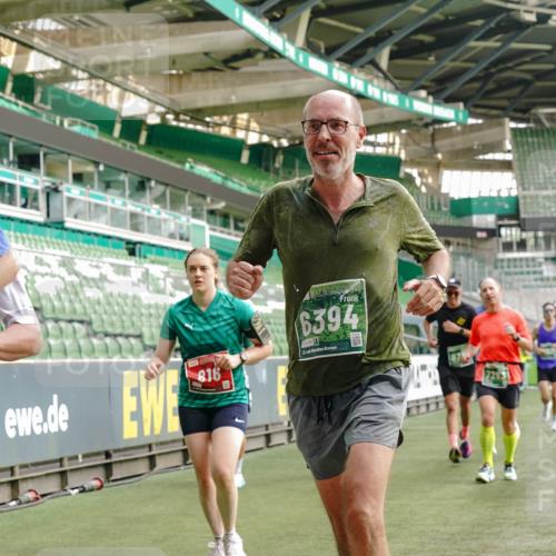 13.09.2026 - 21. swb-Marathon Bremen Michael Burmester http://msf.ph/oto/10457374 13.09.2026 12:53:52 Laufen im Stadion 102, 145, 161, 189, 313, 376, 385, 461, 472, 481, 541, 560, 615, 616, 666, 675, 683, 696, 740, 755, 792, 816, 827, 982, 985, 987, 1033, 1053, 1056, 1076, 1207, 1252, 1297, 1419, 1433, 1445, 1468, 1528, 1542, 1551, 1631, 1646, 1658, 1664, 1704, 1707, 1814, 2007, 2043, 2055, 2203, 2280, 2350, 2362, 2401, 2422, 2454, 2480, 2499, 2623, 2701, 2767, 2801, 2820, 2824, 2858, 2870, 2882, 2913, 2962, 2971, 2997, 3012, 3054, 3149, 3206, 3236, 3357, 3362, 3413, 4605 meine-sportfotos.de