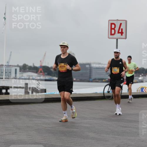 13.09.2026 - Kiel Lauf Andreas Tolksdorf http://msf.ph/oto/10457383 13.09.2026 11:58:35 Kiellinie 4289, 4 meine-sportfotos.de