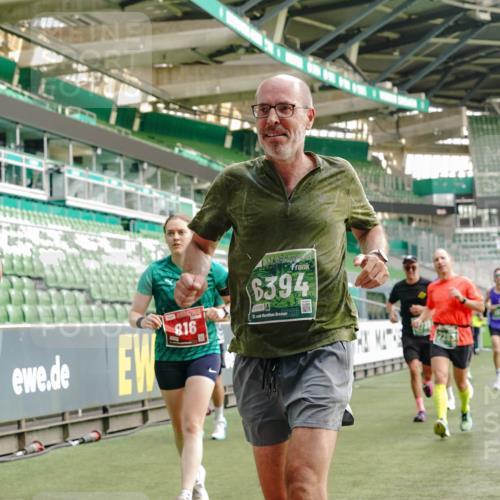 13.09.2026 - 21. swb-Marathon Bremen Michael Burmester http://msf.ph/oto/10457388 13.09.2026 12:53:52 Laufen im Stadion 102, 145, 161, 189, 313, 376, 385, 461, 472, 481, 541, 560, 615, 616, 666, 675, 683, 696, 740, 755, 792, 816, 827, 982, 985, 987, 1033, 1053, 1056, 1076, 1207, 1252, 1297, 1419, 1433, 1445, 1468, 1528, 1542, 1551, 1631, 1646, 1658, 1664, 1704, 1707, 1814, 2007, 2043, 2055, 2203, 2280, 2350, 2362, 2401, 2422, 2454, 2480, 2499, 2623, 2701, 2767, 2801, 2820, 2824, 2858, 2870, 2882, 2913, 2962, 2971, 2997, 3012, 3054, 3149, 3206, 3236, 3357, 3362, 3413, 4605 meine-sportfotos.de
