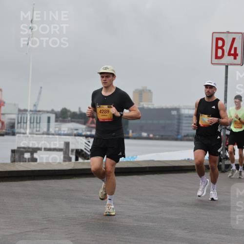 13.09.2026 - Kiel Lauf Andreas Tolksdorf http://msf.ph/oto/10457396 13.09.2026 11:58:36 Kiellinie 38, 4289, 4, 11147 meine-sportfotos.de