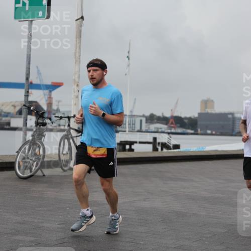 13.09.2026 - Kiel Lauf Andreas Tolksdorf http://msf.ph/oto/10457526 13.09.2026 11:58:45 Kiellinie 5, 4 meine-sportfotos.de
