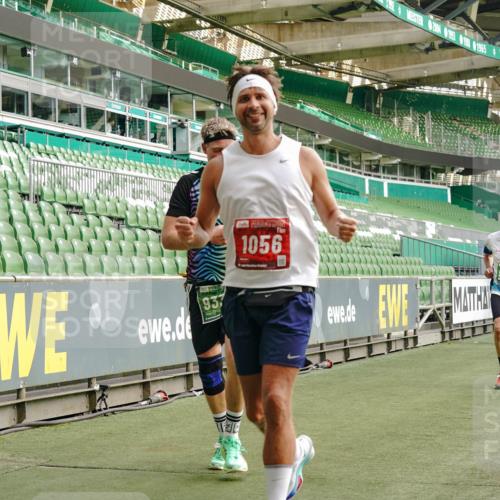13.09.2026 - 21. swb-Marathon Bremen Michael Burmester http://msf.ph/oto/10457643 13.09.2026 12:53:59 Laufen im Stadion 102, 145, 161, 189, 201, 313, 376, 385, 461, 472, 481, 541, 560, 615, 616, 666, 675, 696, 740, 755, 816, 827, 982, 985, 987, 1053, 1056, 1076, 1207, 1252, 1297, 1419, 1433, 1445, 1468, 1528, 1542, 1551, 1631, 1646, 1658, 1664, 1704, 1707, 1814, 2007, 2043, 2055, 2203, 2280, 2350, 2362, 2390, 2401, 2422, 2454, 2499, 2623, 2701, 2733, 2801, 2820, 2824, 2858, 2870, 2882, 2913, 2962, 2971, 2997, 3012, 3054, 3149, 3206, 3236, 3241, 3356, 3357, 3362, 3413, 4605 meine-sportfotos.de