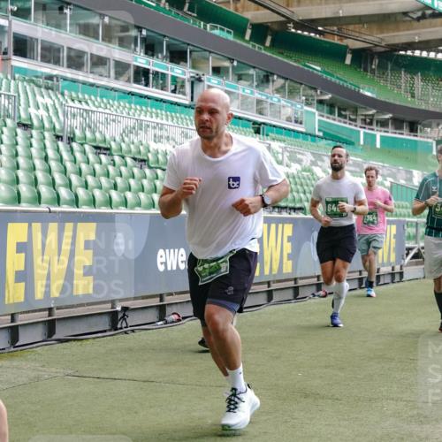 13.09.2026 - 21. swb-Marathon Bremen Michael Burmester http://msf.ph/oto/10457650 13.09.2026 13:11:37 Laufen im Stadion 265, 373, 581, 703, 843, 984, 1113, 1226, 1435, 1738, 1849, 1851, 1855, 1894, 1936, 1952, 1967, 2202, 2248, 2268, 2281, 2284, 2299, 2330, 2333, 2336, 2339, 2342, 2353, 2375, 2377, 2398, 2426, 2432, 2443, 2531, 2589, 2654, 2659, 2669, 2673, 2682, 2784, 2804, 2819, 2822, 2836, 2850, 2907, 2932, 2976, 3026, 3027, 3079, 3082, 3089, 3122, 3143, 3159, 3174, 3207, 3208, 3308, 3328, 3349, 3352, 3370, 3409, 3410, 3470, 3549, 551 meine-sportfotos.de